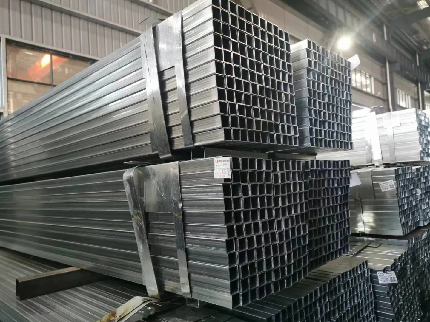 Galvanized steel pipe